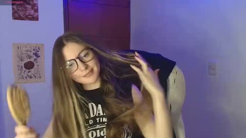 Sophi  online show from March 2, 4:17 am