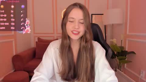 velvet_cherry online show from October 1, 4:39 pm