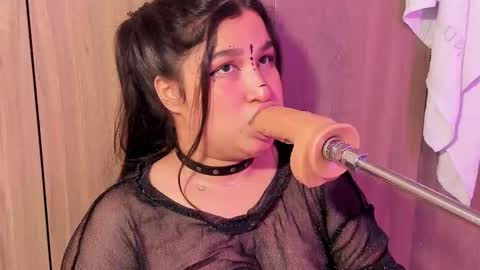 velvet_rosee_ online show from September 24, 1:07 pm