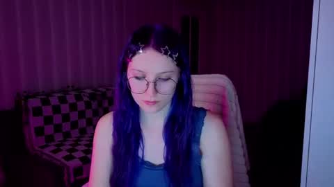 Violet online show from June 18, 10:59 pm