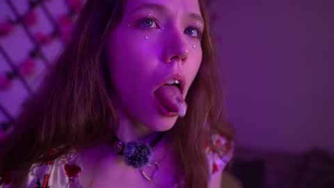 Polly online show from October 23, 1:29 am