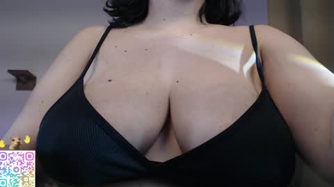  Crystal         PVT OPEN online show from May 29, 3:04 am