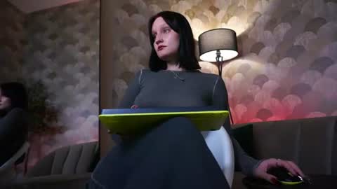 Lily online show from July 11, 4:54 pm