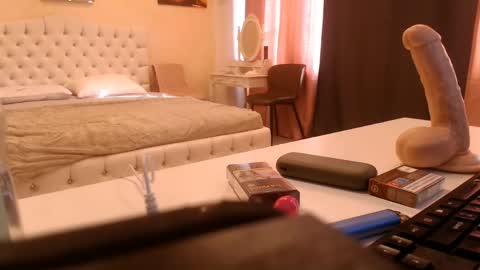 Snapshot of velvetmarsha chatting on February 13, 8:17 am velvetmarsha online show from February 13, 8:17 am