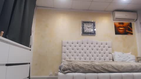 Snapshot of velvetmarsha chatting on February 15, 1:05 pm velvetmarsha online show from February 15, 1:05 pm