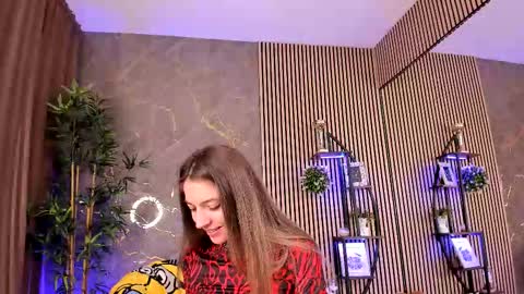 Velvet online show from March 25, 4:30 am