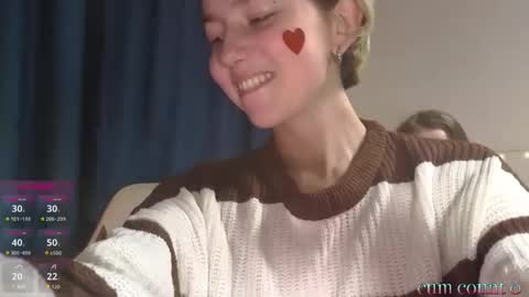 Snapshot of velvetvalkyries chatting on September 10, 6:42 pm CLEOshort hair TIna long hair online show from September 10, 6:42 pm