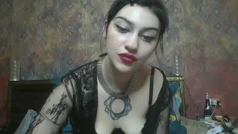 Naly online show from November 28, 5:42 pm