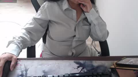 venus496613 online show from May 12, 9:24 pm