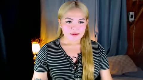 I am Colly Your mystery girl online show from June 15, 1:52 am