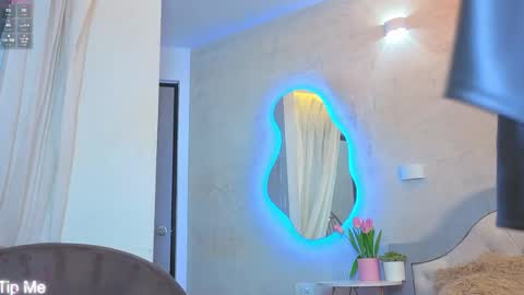 VENUS online show from May 2, 11:27 am