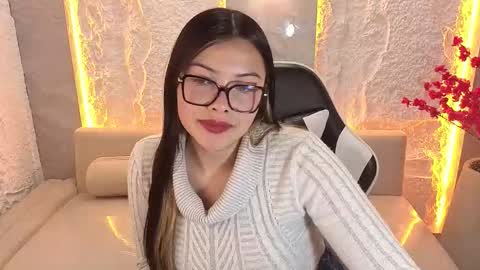 Venus  online show from November 28, 8:49 pm