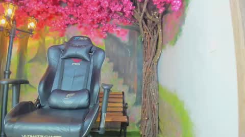 Venus Blazer  online show from October 30, 11:11 am