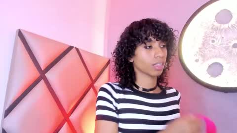 venuss_03 online show from November 19, 3:28 am