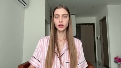 verablanc online show from April 25, 2:25 am