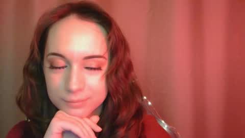 Una online show from November 16, 1:57 pm