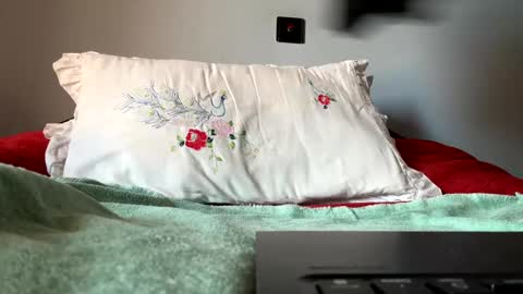 Snapshot of veramanx_x13 chatting on February 26, 12:27 pm veramanx_x13 online show from February 26, 12:27 pm