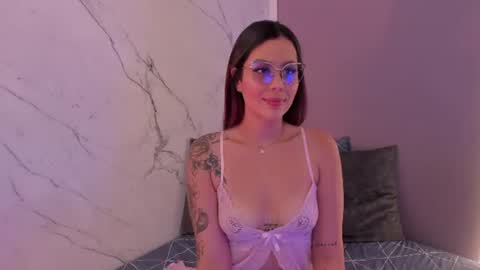 veravantemp online show from July 18, 7:05 pm