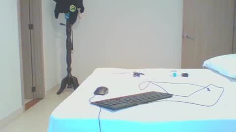 Snapshot of vergagolosa22 chatting on February 2, 3:54 am vergagolosa22 online show from February 2, 3:54 am