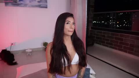 Snapshot of vero_cam chatting on February 27, 12:57 am vero_cam online show from February 27, 12:57 am