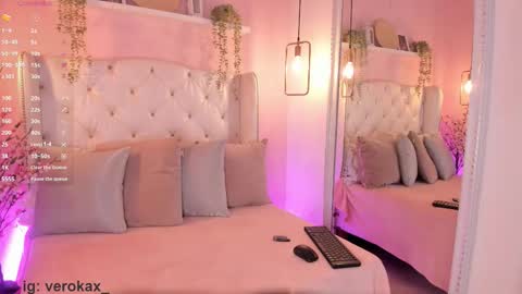 Vero online show from October 23, 1:23 pm