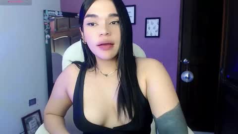 Snapshot of veronica_118 chatting on February 25, 7:31 am veronica_118 online show from February 25, 7:31 am