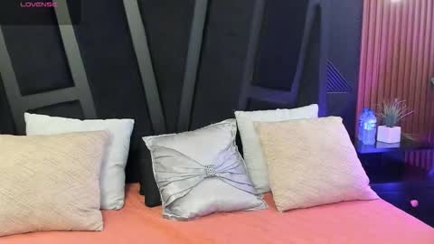 VERONICA ROSSE online show from September 12, 11:01 am