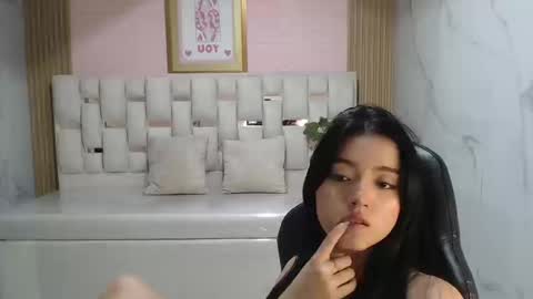 veronicaa_s online show from March 11, 9:07 pm