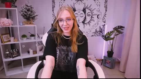 VERONICA online show from February 16, 3:38 pm