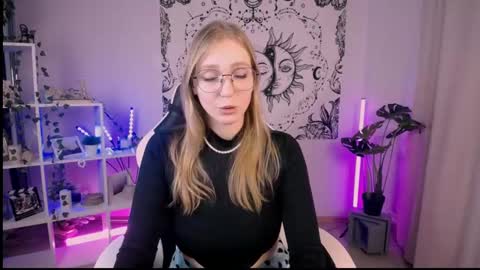 VERONICA online show from February 25, 8:21 pm