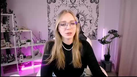 VERONICA online show from February 27, 9:14 pm