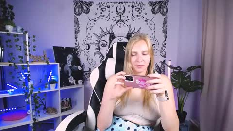 VERONICA online show from September 18, 11:03 am