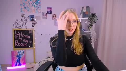 VERONICA online show from February 19, 6:32 pm