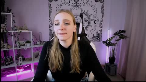 VERONICA online show from March 2, 5:58 pm