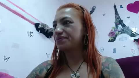 Snapshot of veronicaqueen2 chatting on September 19, 9:07 pm veronicaqueen2 online show from September 19, 9:07 pm