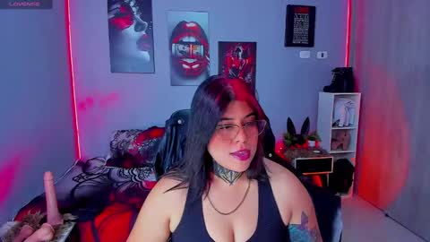 Snapshot of veronika_metalstar chatting on September 8, 7:13 pm Miss Veronika online show from September 8, 7:13 pm