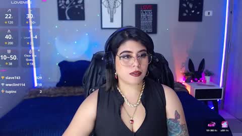 Snapshot of veronika_metalstar chatting on March 12, 7:14 pm Miss Veronika online show from March 12, 7:14 pm