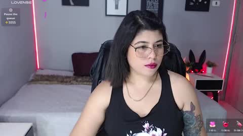 Snapshot of veronika_metalstar chatting on March 2, 2:51 am Miss Veronika online show from March 2, 2:51 am