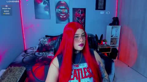 Snapshot of veronika_metalstar chatting on September 18, 5:22 am Miss Veronika online show from September 18, 5:22 am