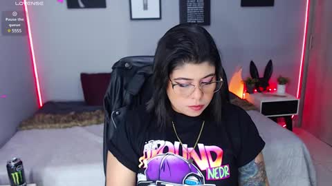 Snapshot of veronika_metalstar chatting on February 12, 10:46 am Miss Veronika online show from February 12, 10:46 am