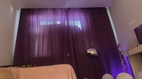 VeronikaAV online show from May 12, 12:36 pm
