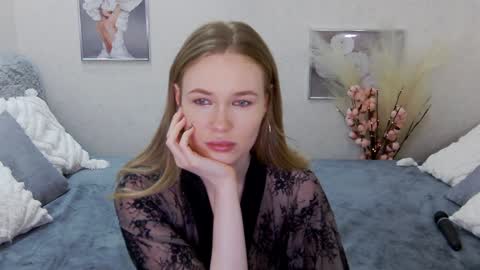 Snapshot of veronikamitchel chatting on February 3, 11:36 pm Veronika online show from February 3, 11:36 pm