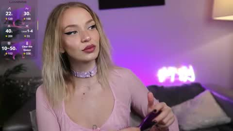 veroniquexxx1 online show from September 13, 4:04 am