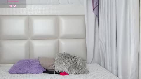 Vernica online show from November 25, 1:59 am