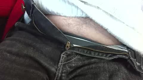 Erik online show from February 18, 8:03 am