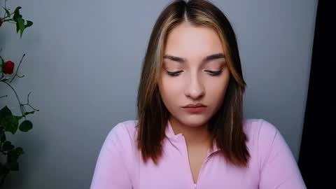 Ana online show from November 20, 1:21 pm