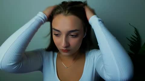 Ana online show from October 10, 6:36 pm