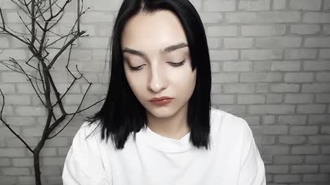 Ana online show from February 7, 1:11 pm