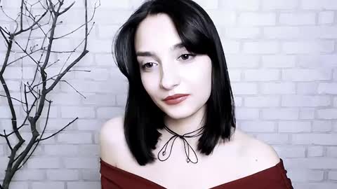 Ana online show from March 4, 2:10 pm