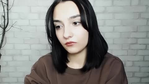 Ana online show from February 13, 2:31 pm